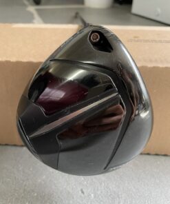 Left hand Titleist TSR2 Driver 9.0